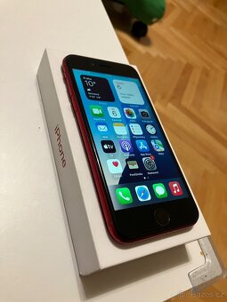 iPhone 128GB - Nová baterie, pěkný stav - 2