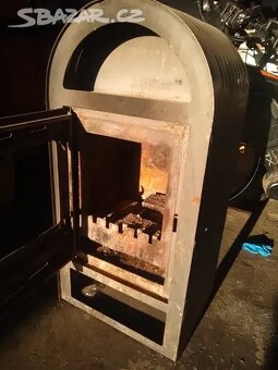 Prodám krbový kamna 7kW - 2