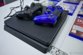 Prodám Playstation 4 Slim 1TB SSD + 13 Her + 2 Dualshock 4 o - 2