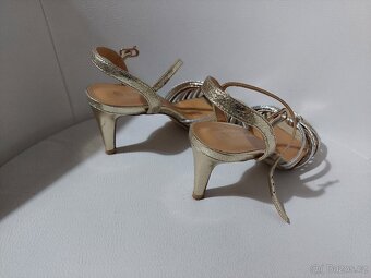 Společenské zlaté střevíčky - 2