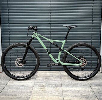 Rose Thrill Hill 1, 2024, vel. L - 2