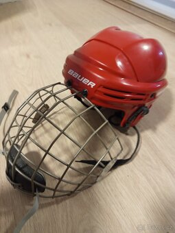 Prodam helmu bauer s košem - 2