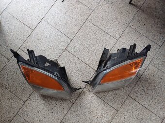 Ford fusion přední svetla - 2