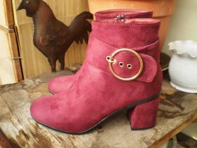 Krásné dámské boty nové - 2