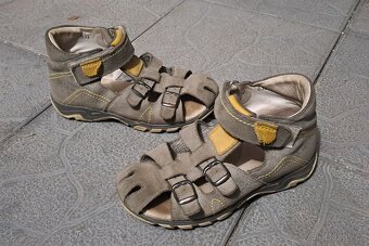 Dětská obuv vel. 31-36 - 2