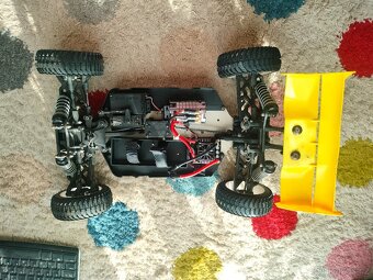 RC auto 1/8 Xray XB9 elektrické - závodní model - 2