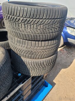 Pneu na drifty- Continental 5 ks 235/40 R 19 - 2