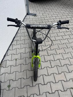 Koloběžka WILCOX FORCITY,kola 16”/12” - 2