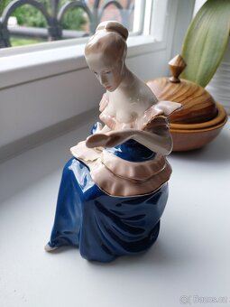 Porcelánová plastika - 2