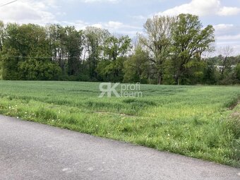 Prodej pozemku k bydlení, k.ú. Poruba - 2