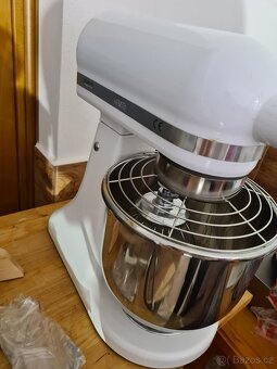 Kuchynsky profi robot 7L - 2