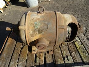 Elektromotor s kartáčky , 4 kW , 1460 ot/min , stáří 90let - 2