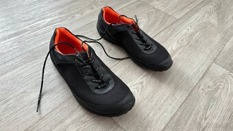 Prodám boty ECCO BIOM EVERYDAY M LOW-CUT, černé, vel. EU 42 - 2