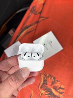 Apple air pods 4 - 2