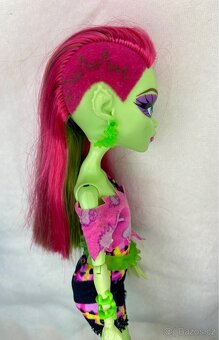 Monster High Music Festival Venus McFlytrap - 2