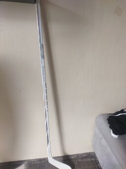 Hokejka Nová Bauer PROTO R White levá P28 - 2