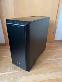 Be Quiet Dark Base 700 - 2