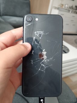 iPhone Se - 2