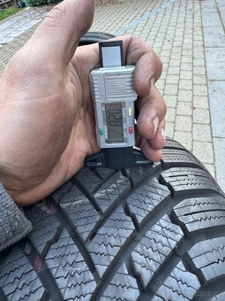 Sada zimních pneu 225/50/17 Michelin/Continental - 2