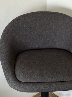 Barová židle TAULOV - šedý potah, černá noha (JYSK) - 2