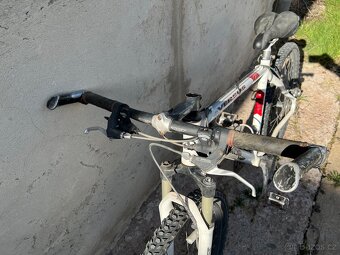 Horske kolo Author Versus 19” - 2