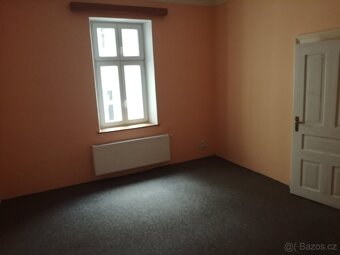 Pronájem 2+1, ulice Dornych, centrum (u Vaňkovky), 60 m2, ko - 2