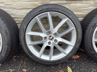 5x112 r18, 215/45 Goodyear Eagle F1 letni - 2