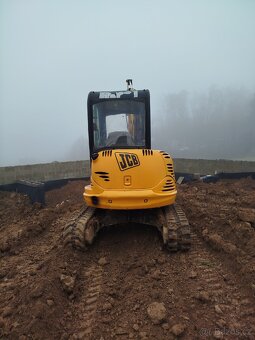 Pásový bagr JCB 8035 - 2