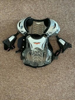 Prodám MX výbavu - 2