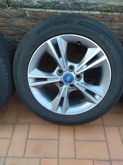 ALU kola 16" orig Ford - 2