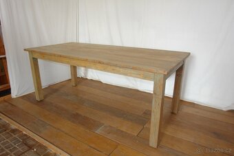 Rustikální jídelní stůl - vyčesávané dřevo - 2