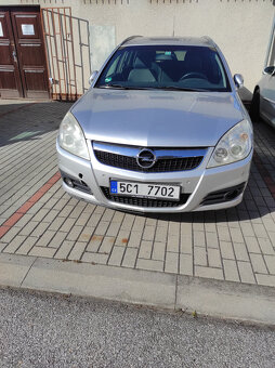 Opel Vectra SW 110 kW rok 2008 - 2