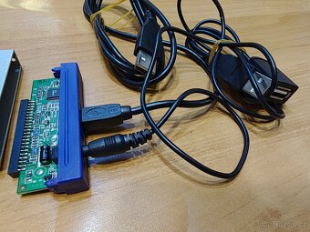 Retro externí box pro 2,5“ ide  disky - 2