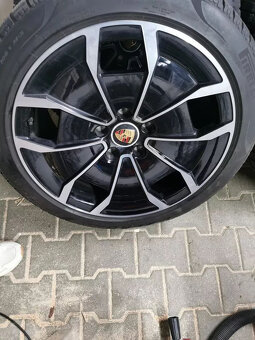 Porsche Taycan Turbo zimní kola 20 28540 20 24545 zimní pneu - 2
