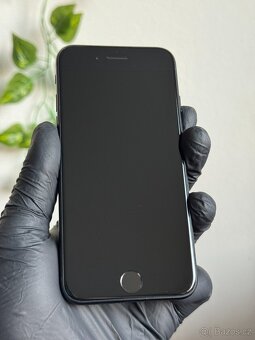 iPhone SE (2022) 64GB - 2