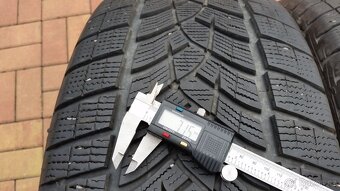 Zimní pneumatiky GoodYear 265/50 R20 111V XL 7 až 7,5mm - 2