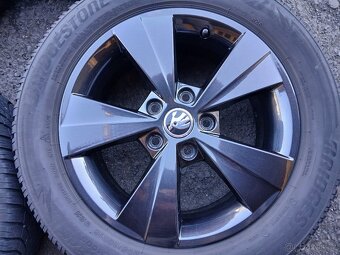 Prodám sadu orig ALU kol Škoda 205/60R16 zimní - 2