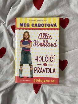 knížky Holčičí pravidla - 2