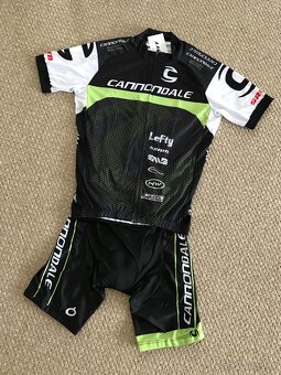 VÝPRODEJ - Cyklistický komplet nový - 2