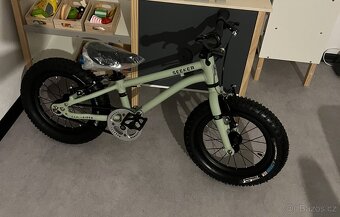 Early Rider Seeker 14 - Sage Green barva - temer nové - 2