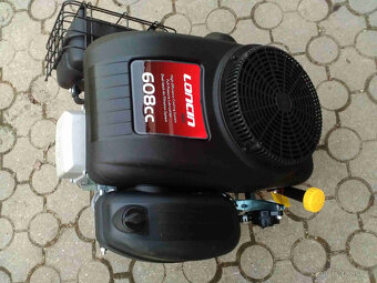 Jednoválcový motor Loncin pro zahradní traktory 19,5 HP - 2
