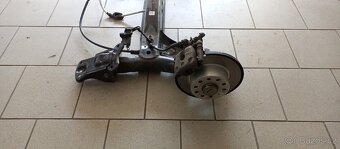 Škoda Octavia 3 lift zadní náprava 5Q0 501 049 nápravnice - 2