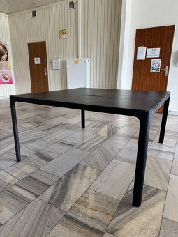 Prodám konferenční stůl IKEA BEKANT / MITTZON – černý - 2