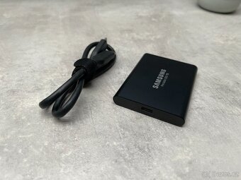 Externí SSD Samsung T5 - 1TB (1000 Gb) + dárky - 2