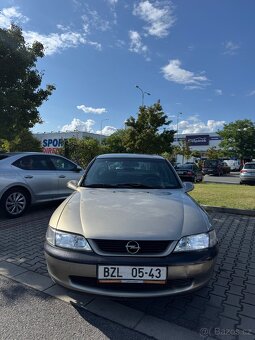 Opel Vectra B - 2