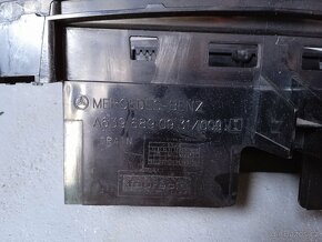 Rámeček rádia Mercedes W639 Vito Viano - 2