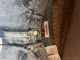 Tommy Hilfiger a Review (baggy / skate) - 2