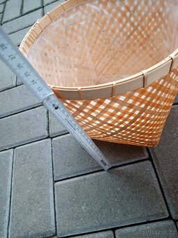 Pletené košíky jako květináče - 2