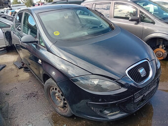 Seat Toledo 1.6 ( BSE ) 75kW r.2007 černá na náhradní díly - 2