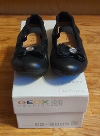 Nové dívčí kožené baleriny Geox respira v.35 - 2